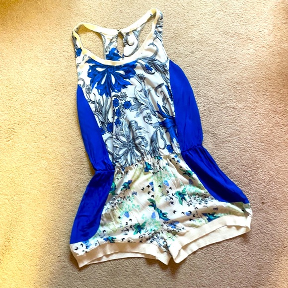 Zara Floral Romper - Picture 1 of 5